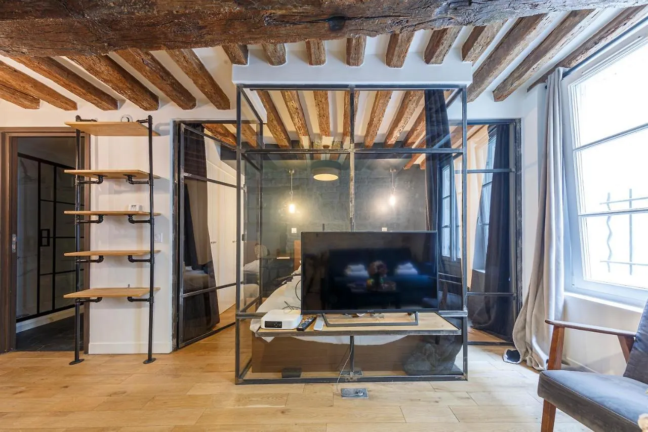 Appartement Cmg République / Montorgueil __ Nazareth D *